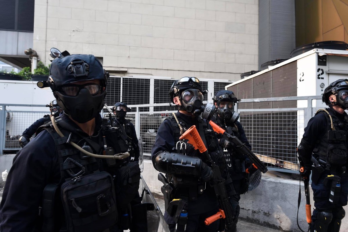 2019.08.24 觀塘大遊行 有示威者被橡膠子彈射中眼