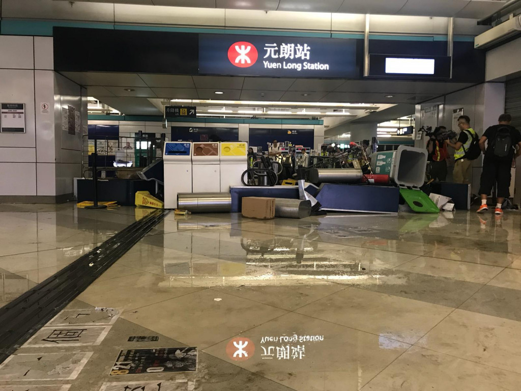 2019.08.21 元朗站靜坐 對一個月前恐襲表示憤怒