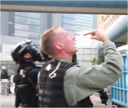 速龍小隊指揮官隊員情緒失控 指罵挑釁市民 毫無紀律