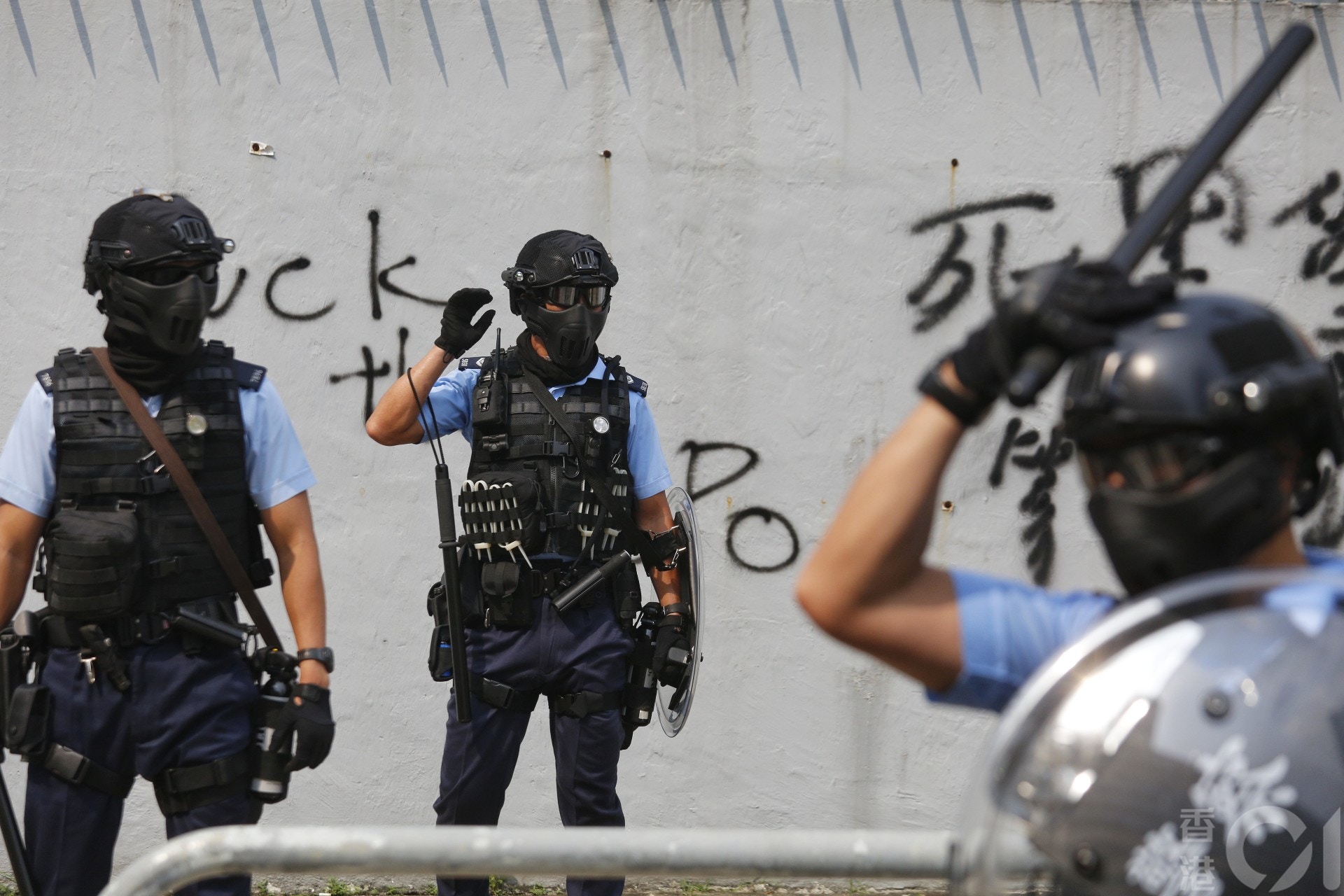 2019.08.24 觀塘大遊行 有示威者被橡膠子彈射中眼