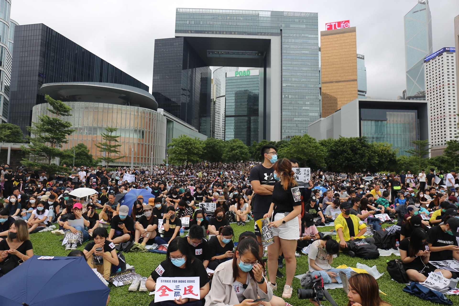 2019.09.02 Assembly for Strike, School Walk-Outs, Boycotts, Tens of Thousands of Civilians Attend, Police Use Pepper Spray