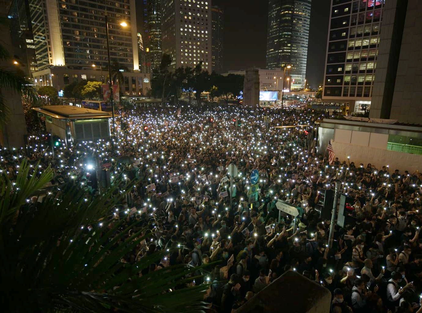 2019.10.14 十三萬人擠中環促美通過港人權法