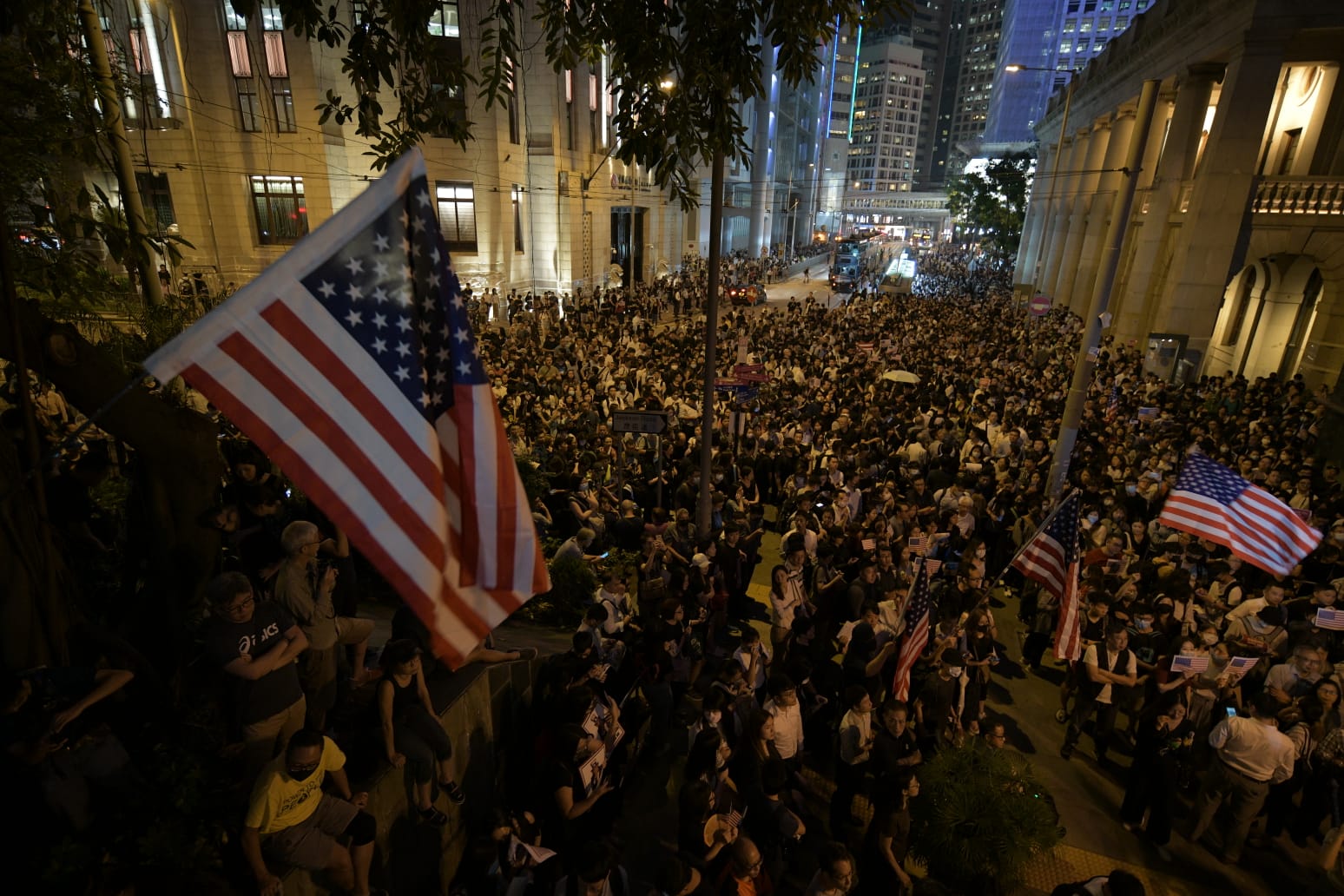 2019.10.14 十三萬人擠中環促美通過港人權法