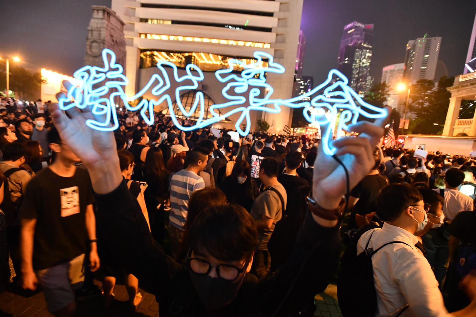 2019.10.14 十三萬人擠中環促美通過港人權法