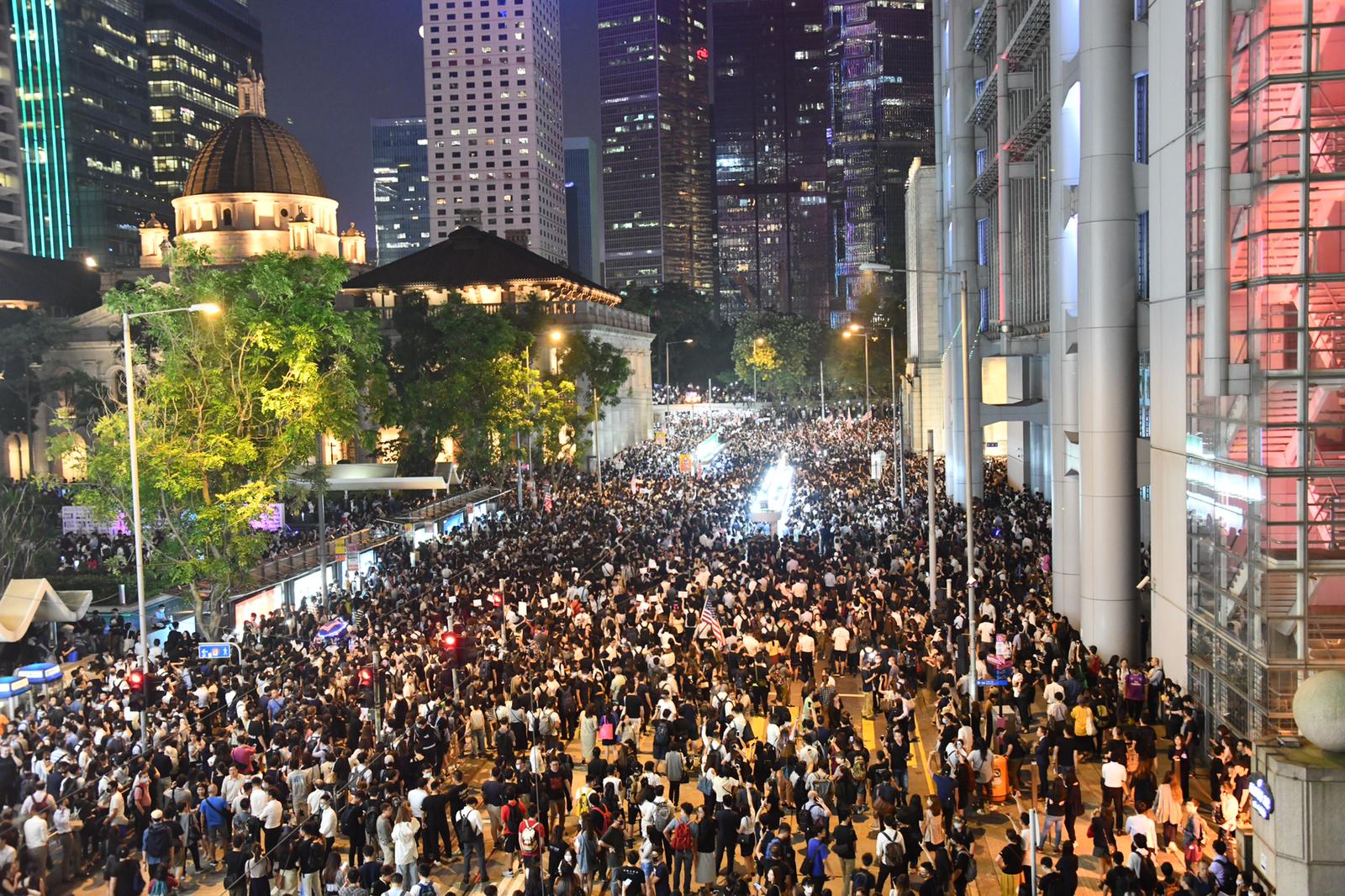 2019.10.14 十三萬人擠中環促美通過港人權法