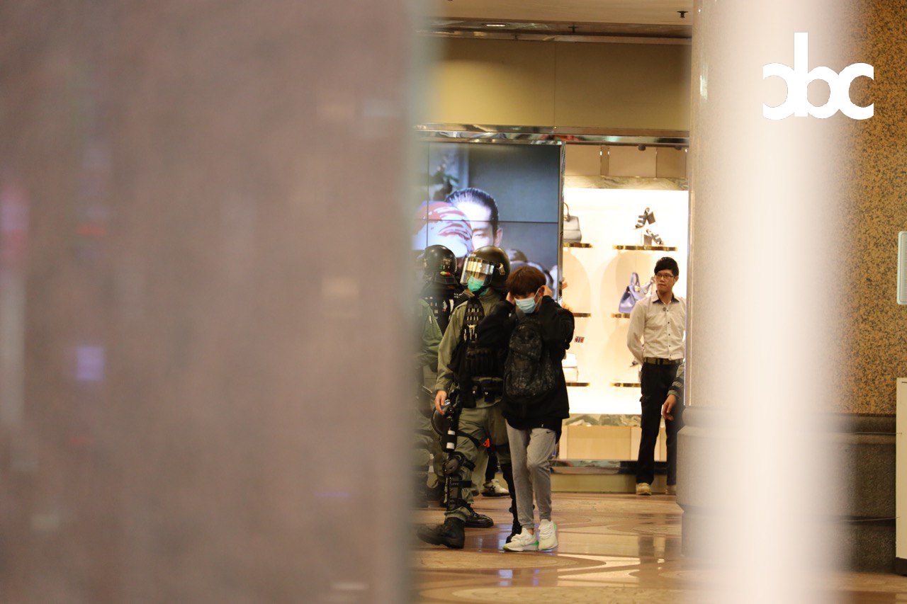 721 Silent Protest in Causeway Bay, Riot Police who used pepper spray and abused their power to close Times Square