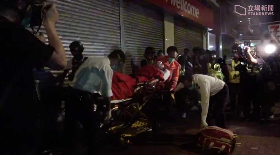 Chinese University reporter hit by pepper spray four times. She convulsed, fainted and was sent to hospital