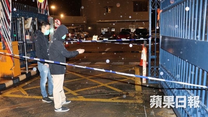 0331 arson attack at Tai Po police station: Police officer talk with a teenager for an hour before arrest