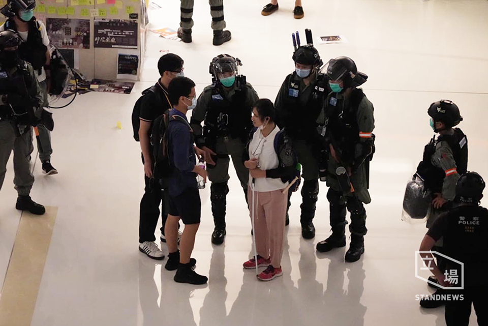 “You’re blind. What can you monitor?” A riot police says offensively to a blind female lawyer