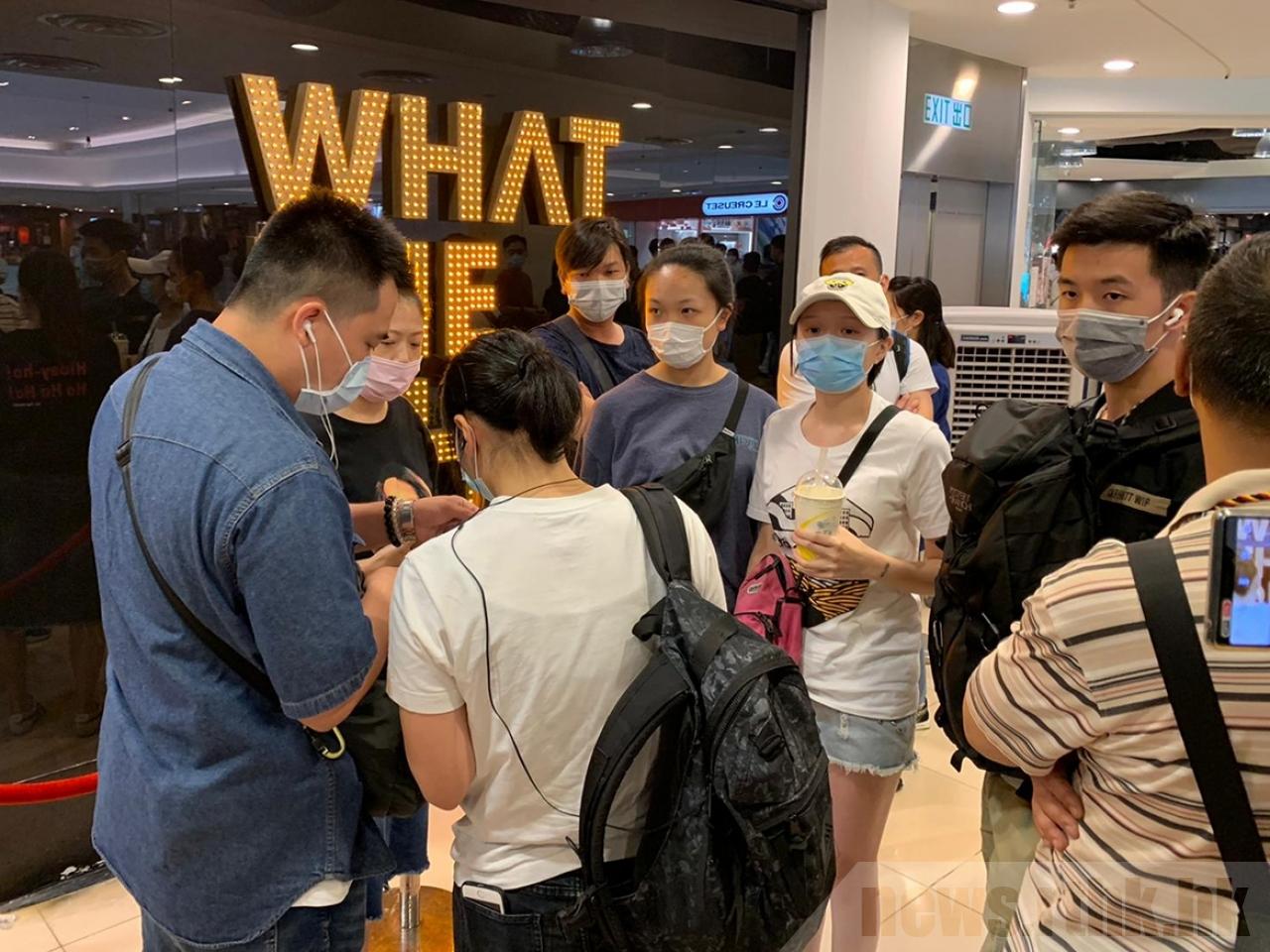 A family of four is accused by a self-proclaimed plainclothes policeman of violating the eight-person limit on Prohibition on Group Gathering Regulations, causing them shock and discomfort