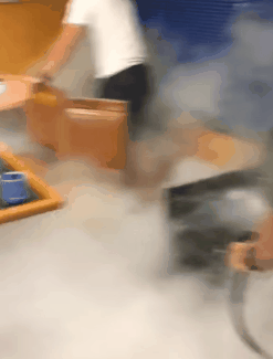 懲教署職員監獄休息室飲酒聚賭玩滅火筒