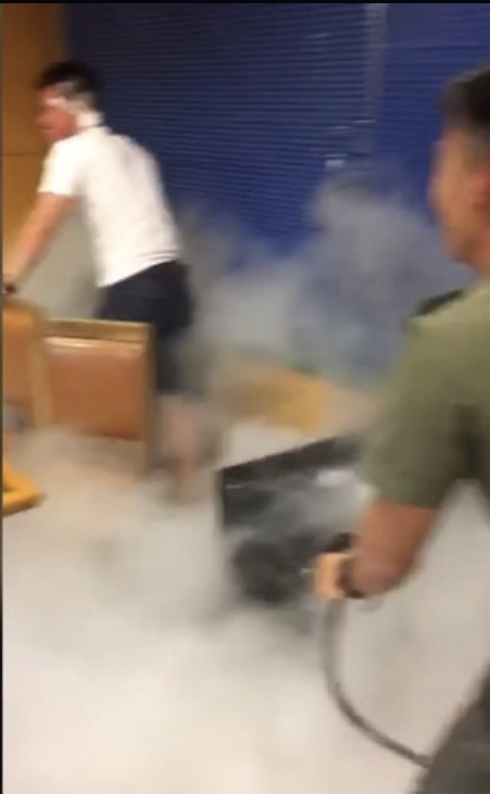 懲教署職員監獄休息室飲酒聚賭玩滅火筒