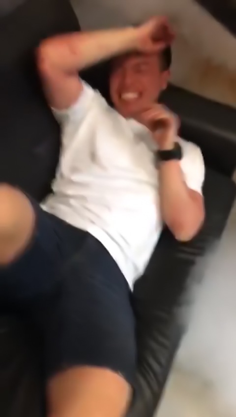 懲教署職員監獄休息室飲酒聚賭玩滅火筒